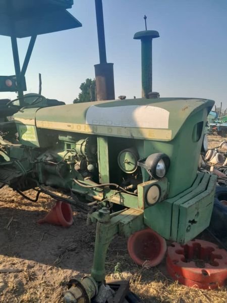 John Deere 2130 Tractor