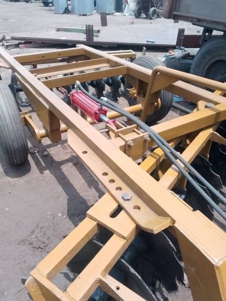 24 dish Bain Roam Harrow