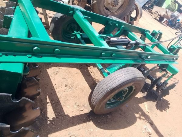 18 dish Haast Roam Harrow