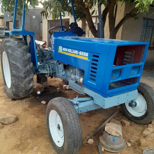 New Holland 6556 tractor